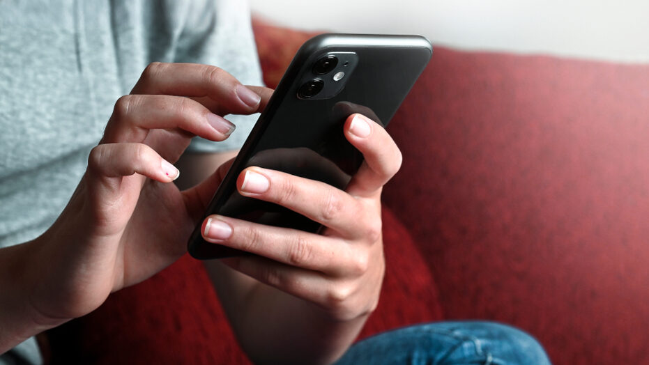NJ Juvenile Sexting Law: How Sexting Between Minors Can Become a Criminal Case & What Parents Must Know
